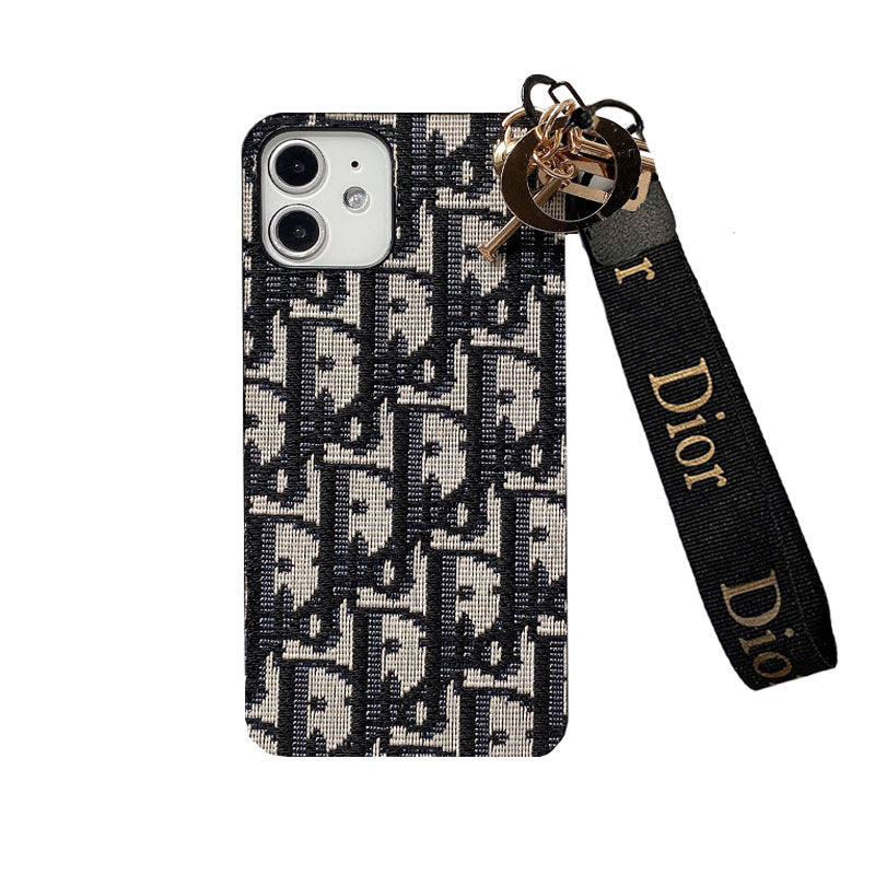 Muodikas iPhone-kotelo mustalla hihnalla-GS240315