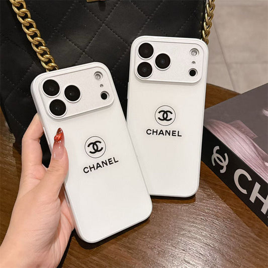 클래식 미니멀리스트 Luxe iPhone 케이스 - 화이트 글로스 에디션