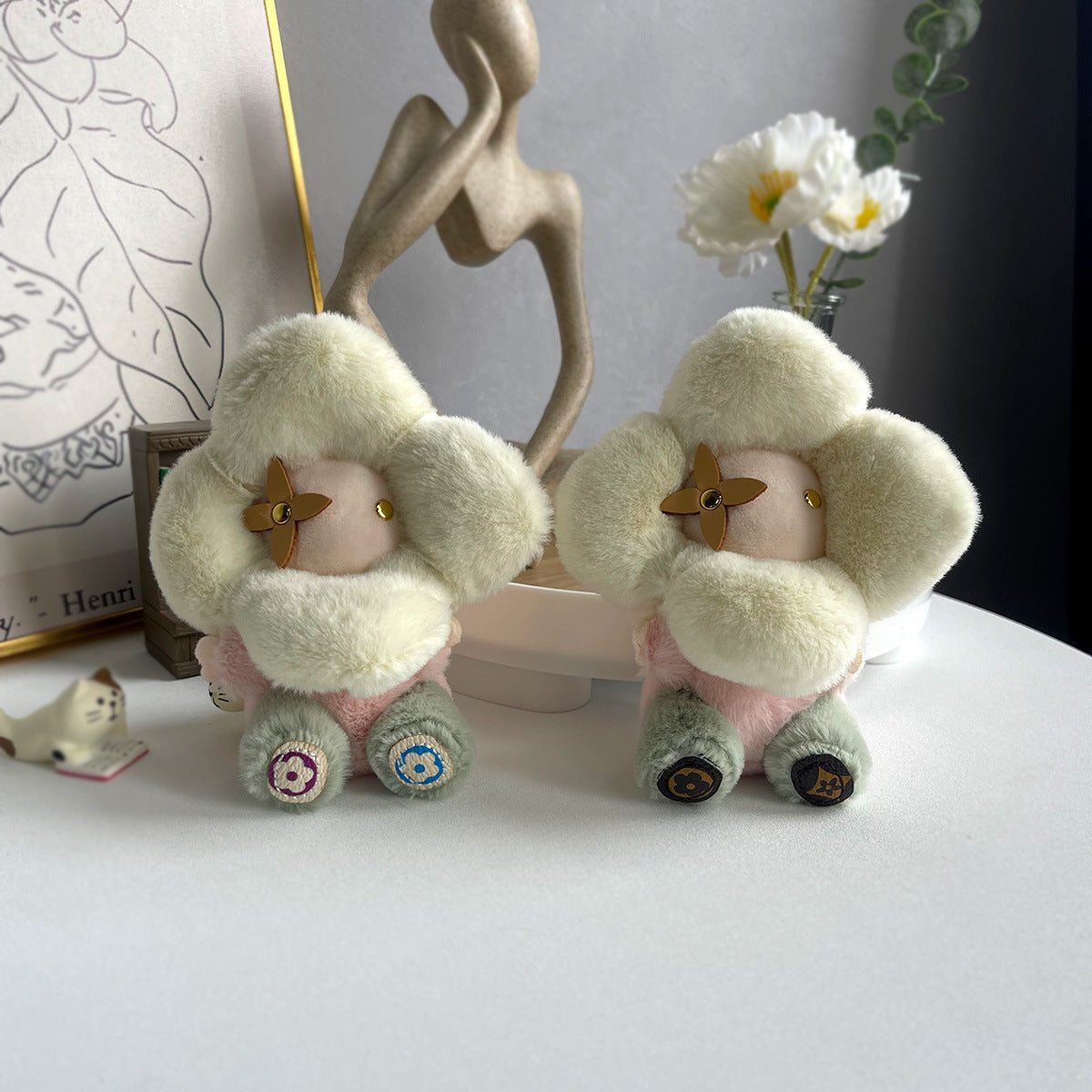 Sød solsikke plys nøglering – Vivienne Doll Bag Charm til kvinder, bil<rAMP>rygsækdekoration