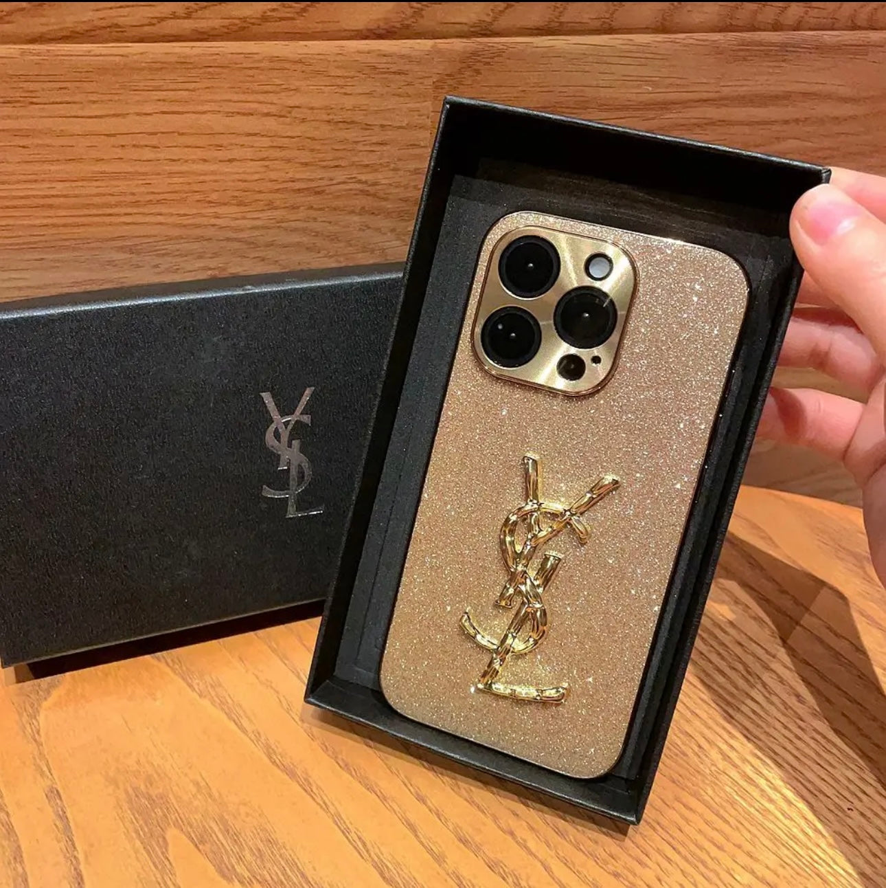 حافظة iPhone أنيقة على شكل حرف x Mono