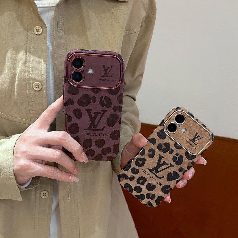 Luxuriöse braune iPhone-Hülle aus lilafarbenem Leder