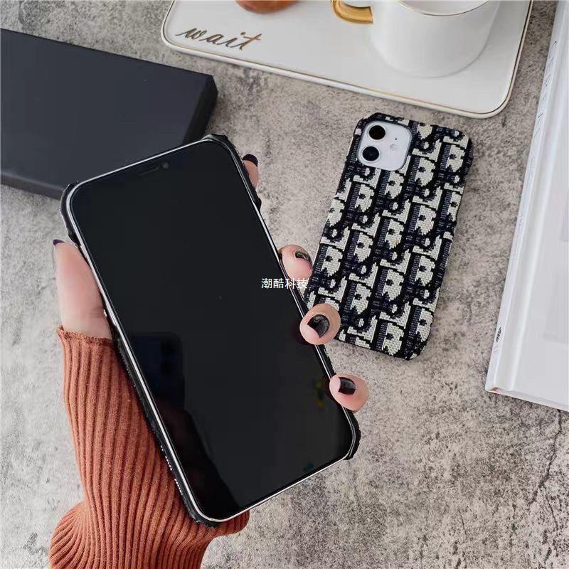 Modische iPhone-Hülle aus Stoff