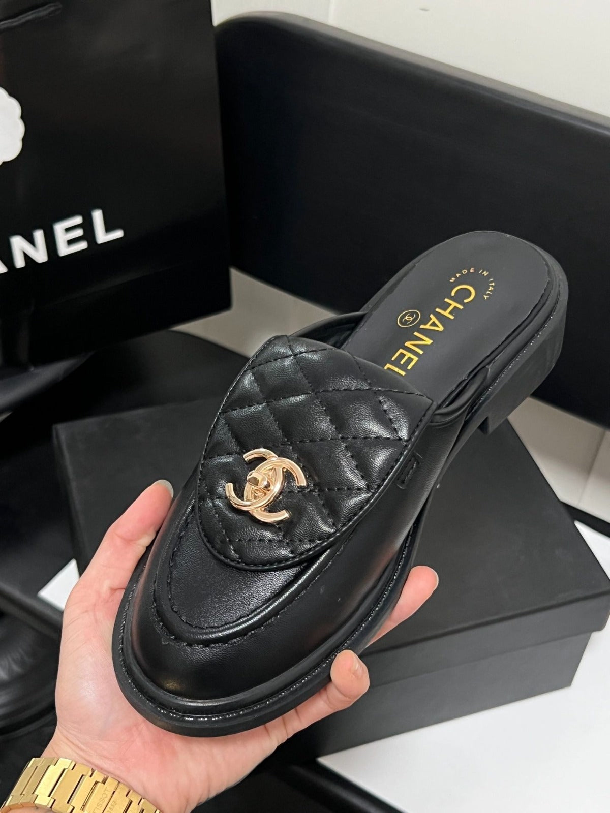 Light Luxury Quilted Metal Buckle Mules
