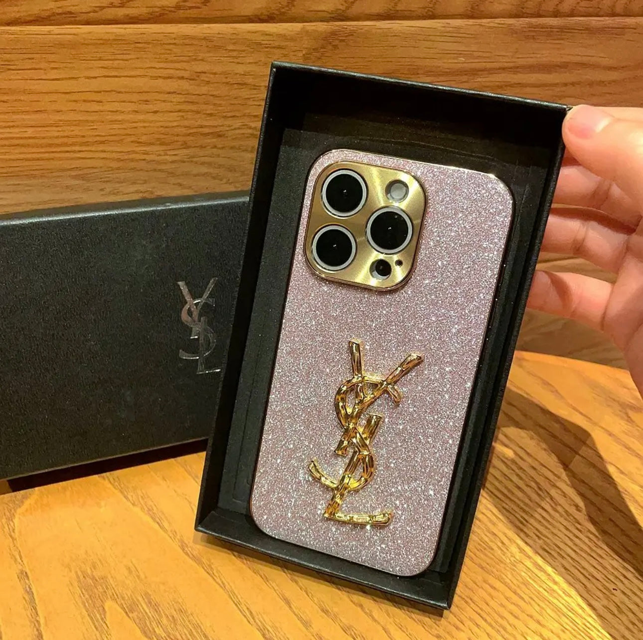 حافظة iPhone أنيقة على شكل حرف x Mono