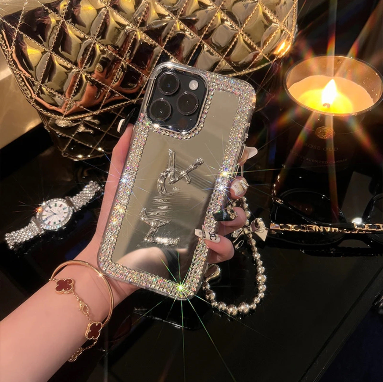 매력적인 뷰티 미러 iPhone 케이스 – 이동 중에도 메이크업 & 스타일!