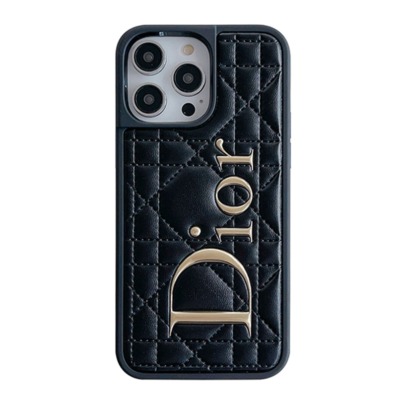 Coque iPhone en cuir avec logo doré à la mode