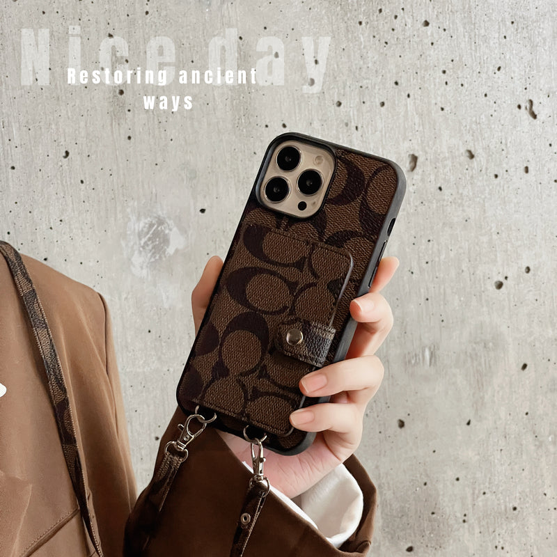 經典 iPhone 保護殼（附錢包和錶帶）棕色 -SZK240402
