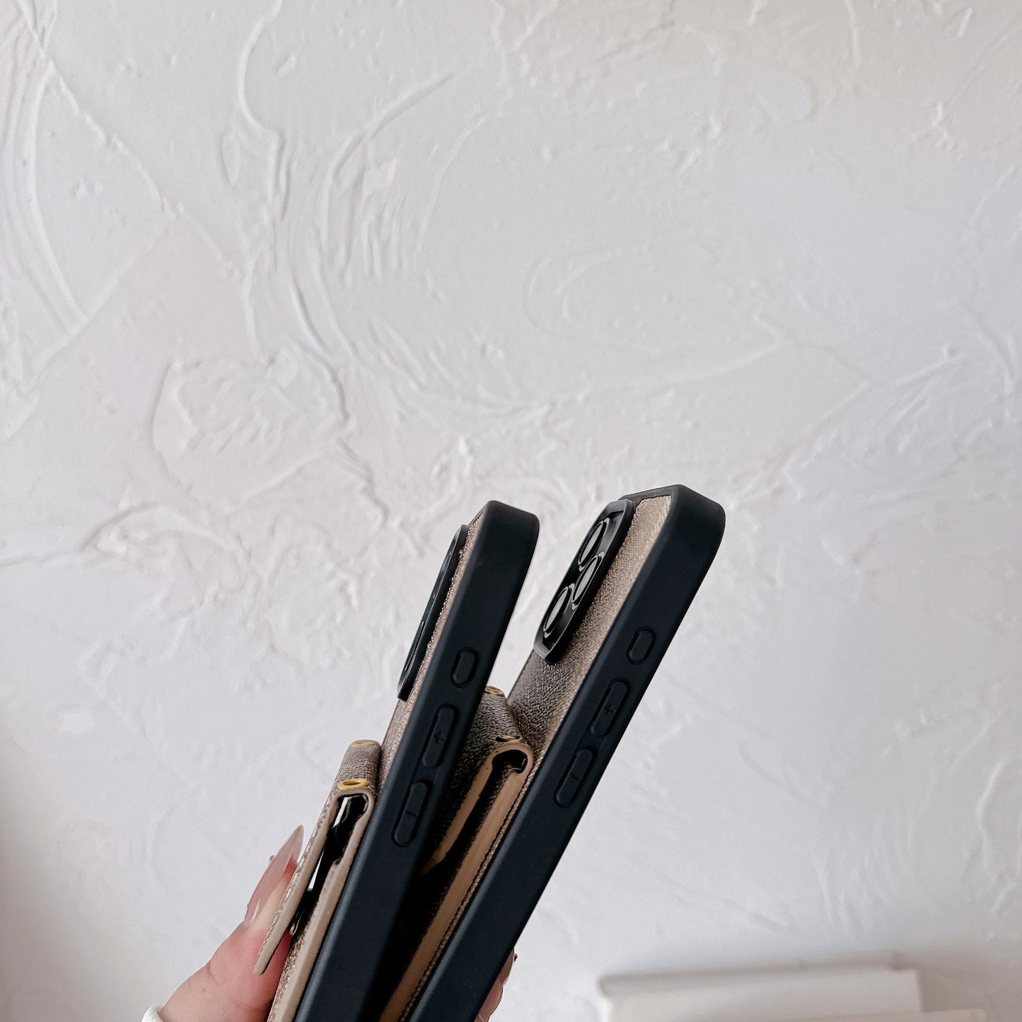 Custodia classica per iPhone con porta carte e cinturino marrone chiaro -SJ240513