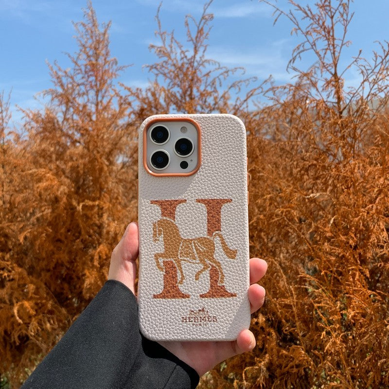 Custodia classica per iPhone in pelle