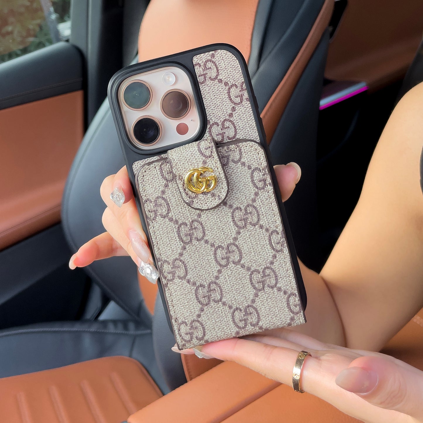 Luxuriöse iPhone-Hülle zum Umhängen mit Kartenhalter & Gurt
