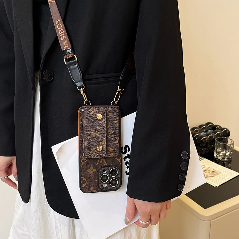 Étui pour iPhone avec chaîne de sac à cartes de luxe marron