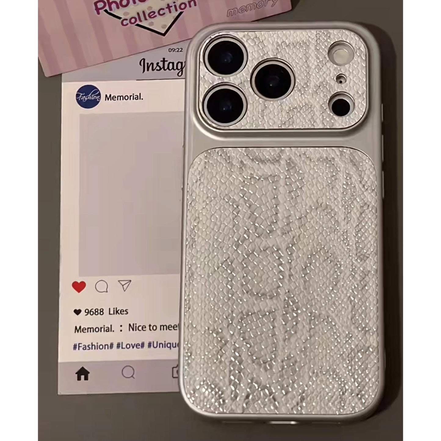 लक्ज़री स्नेक स्किन टेक्सचर iPhone केस