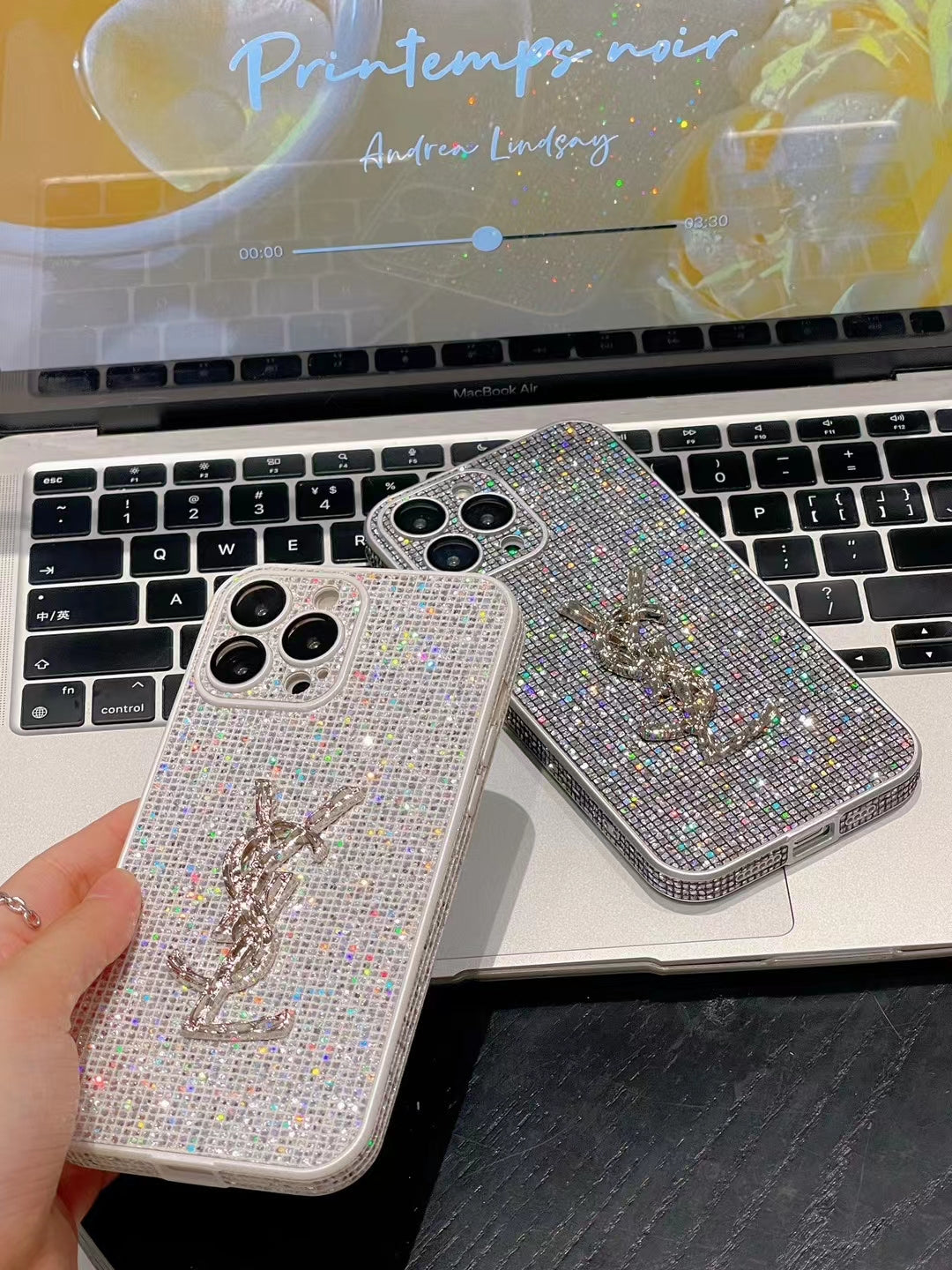 Lussuose custodie per iPhone con glitter