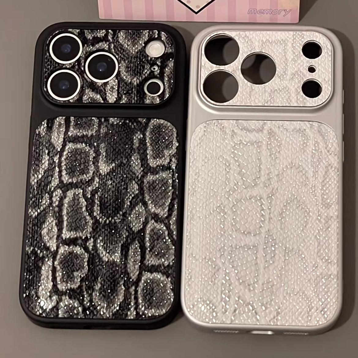 लक्ज़री स्नेक स्किन टेक्सचर iPhone केस