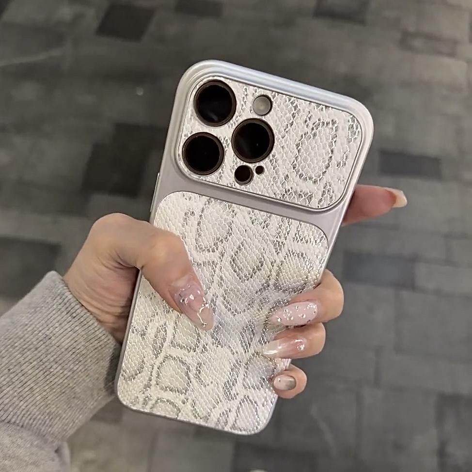लक्ज़री स्नेक स्किन टेक्सचर iPhone केस