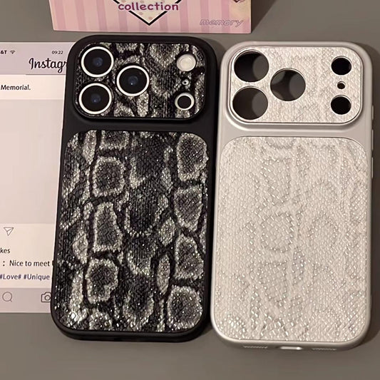 Luxuriöse iPhone-Hülle mit Schlangenhautstruktur