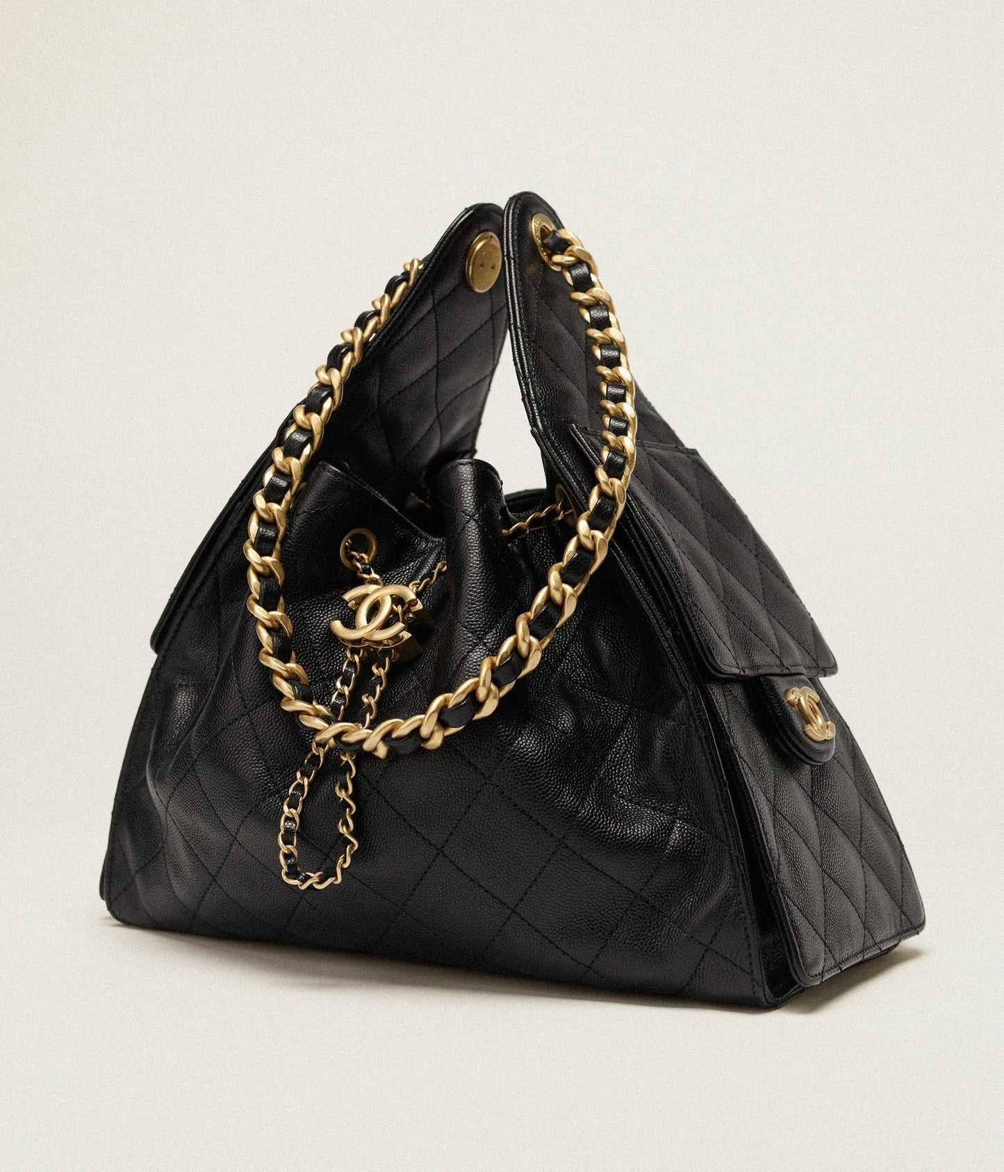 Luxury 25 Small Handbag Grained Calfskin & Gold-Tone Metal Bag